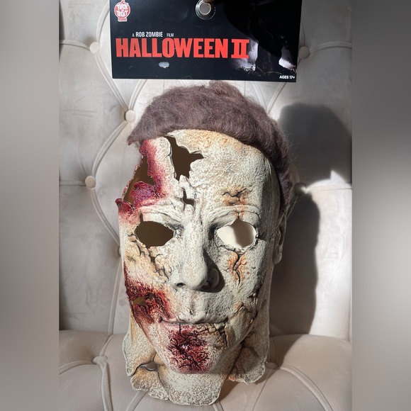 Michael Myers Dream Latex Mask - New Halloween II 2009 Movie ($FIRM) - Picture 3 of 9